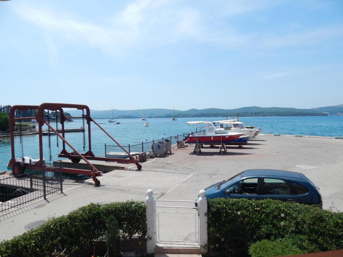Apartmani Sindik Tivat Exterior foto