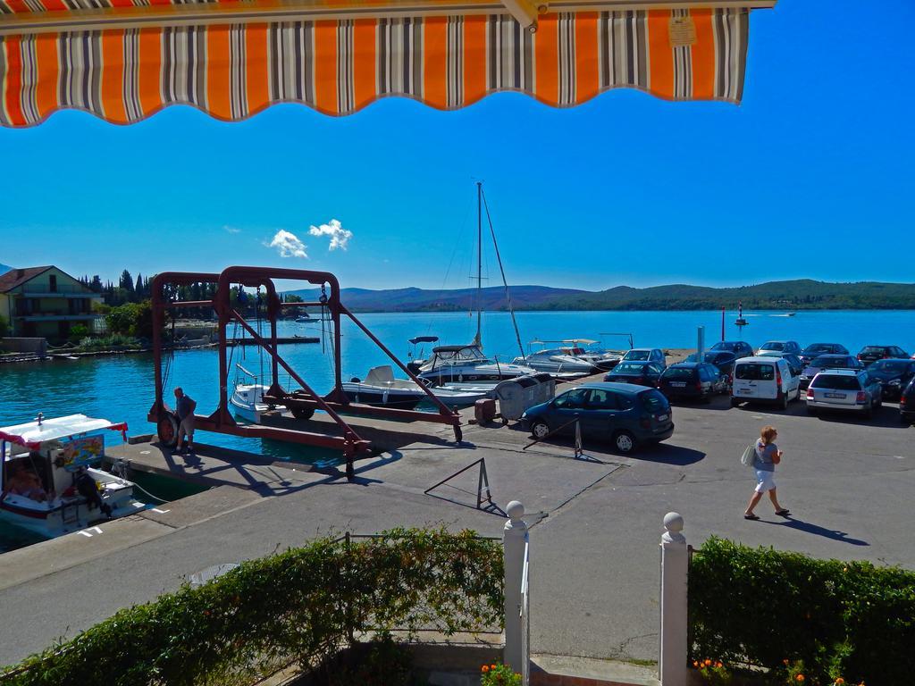 Apartmani Sindik Tivat Exterior foto
